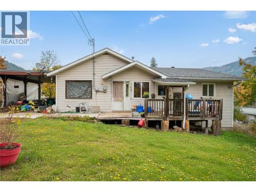 1976 Watson Lane, Fruitvale, BC, V0G1L1 | Card Image