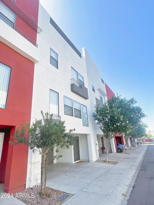 4637 E Culver St, Phoenix, AZ, 85008-5612 | Card Image