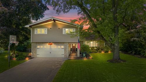 S758 Grant Street, Winfield, IL, 60190 | Card Image