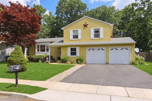 19 Colonial Ct, Howell, NJ, 07731-1652 | Card Image