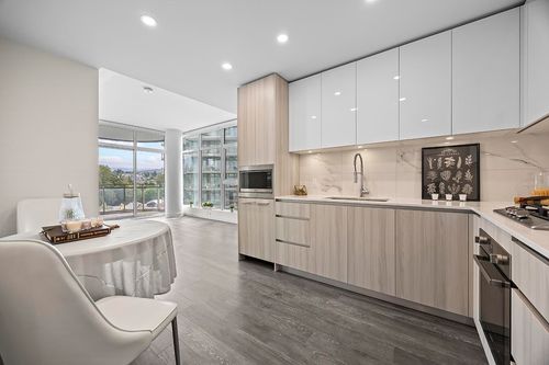 703-5311 Goring St, Burnaby, BC, V5B0B5 | Card Image