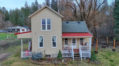 3926 E Chattaroy Rd, Chattaroy, WA, 99003-9679 | Card Image