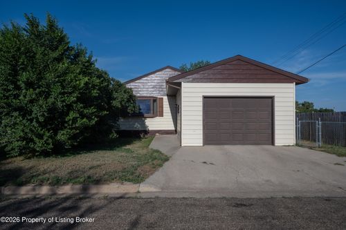 409 1st Ave Se, Bowman, ND, 58623-4008 | Card Image
