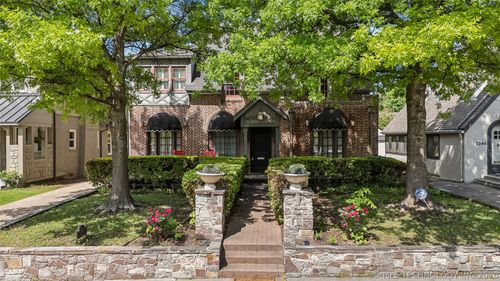 2252 S Troost Ave, Tulsa, OK, 74114-1348 | Card Image