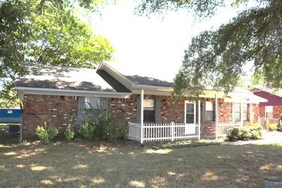 3002 Sumac Road, House other with 3 bedrooms, 2 bathrooms and null parking in Decatur AL | Image 2