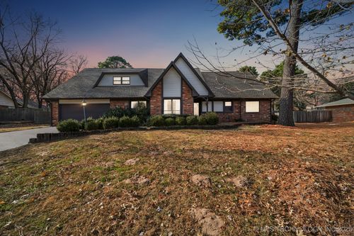 9752 S Lakewood Ave, Tulsa, OK, 74137-5035 | Card Image