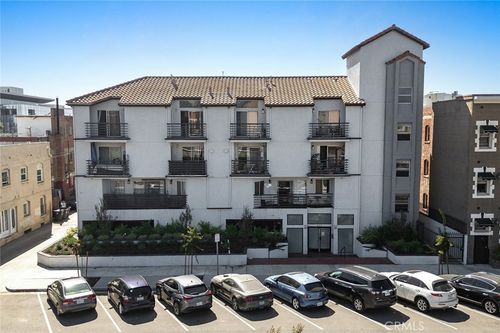 102-327 Chestnut Ave, Long Beach, CA, 90802-2924 | Card Image
