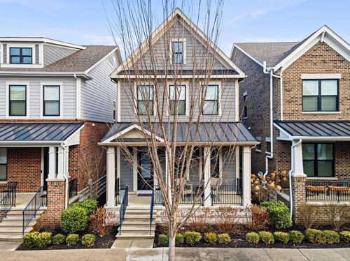 951 Hudson Xing, Grandview Heights, OH, 43212-3943 | Card Image