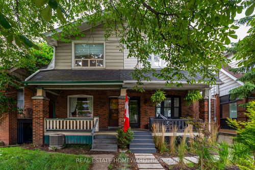 145 Kingston Rd, Toronto, ON, M4L1T3 | Card Image
