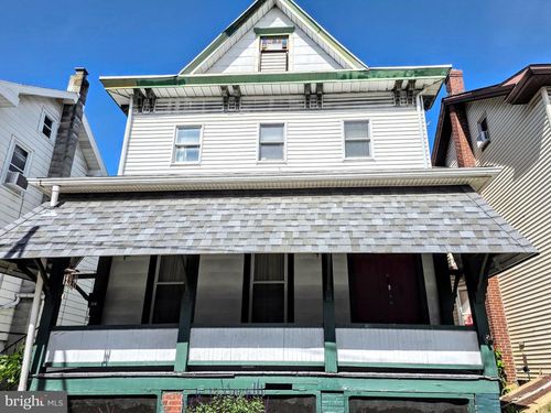 318 N 1st St, LEHIGHTON, PA, 18235-1412 | Card Image