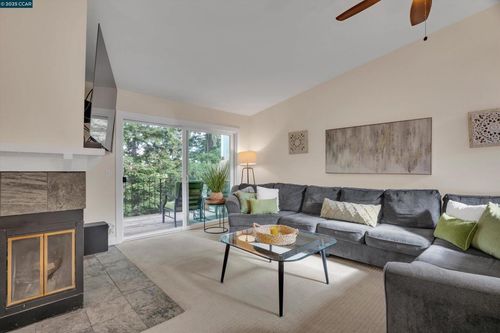 242 Via El Dorado Ln, Martinez, CA, 94553-4066 | Card Image