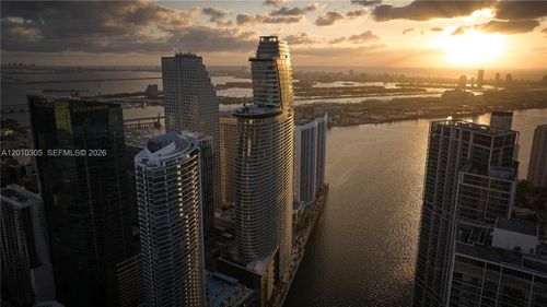 3503c-300 Biscayne Boulevard Way, Miami, FL, 33131 | Card Image