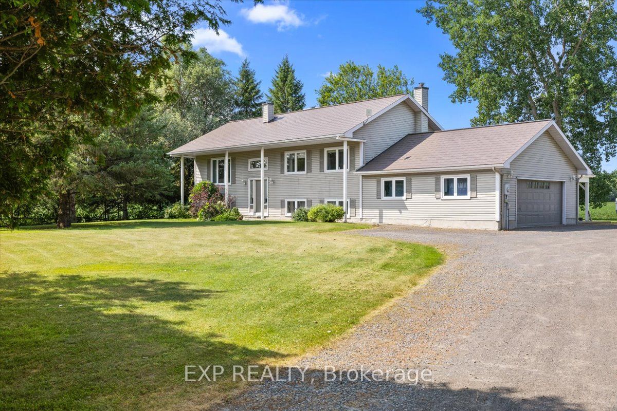 1564 Ninth Line Rd, For Sale in Ottawa - eXp Realty