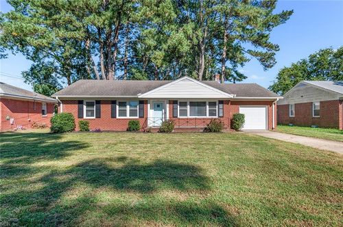 208 Jordan Dr, Smithfield, VA, 23430-1426 | Card Image