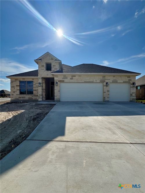 1102 Bending Bough Way, Temple, TX, 76502-6282 | Card Image