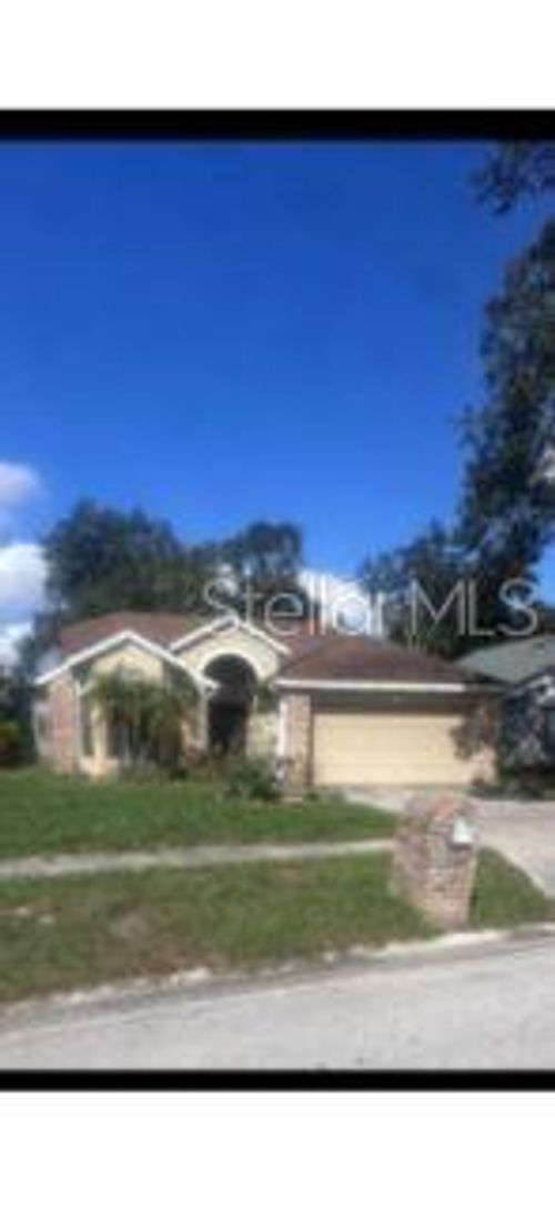 1327 Woodfield Oaks Dr, Apopka, FL, 32703-3618 | Card Image