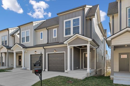 2107 Chadwell Retreat Dr, Madison, TN, 37115-0603 | Card Image