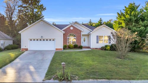 7828 Albertson Ln, Ooltewah, TN, 37363-5555 | Card Image