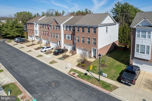 70 Two Rivers Dr, EDGEWATER, MD, 21037-2678 | Card Image