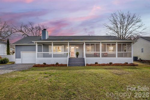 28ands-322 Ne 57th St, Oak Island, NC, 28465-4805 | Card Image