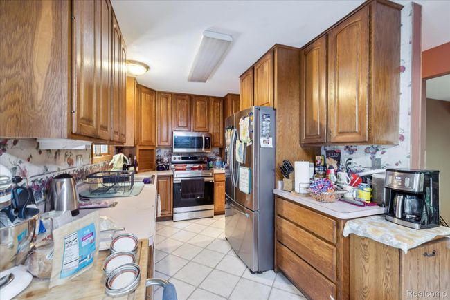 10-2680-Pardee-Rd-Howell-MI-48843-WindowStill-05.jpg | Image 5