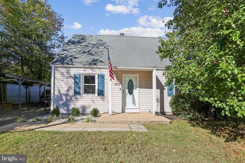 2512 Jamaica Dr, ALEXANDRIA, VA, 22303-2312 | Card Image