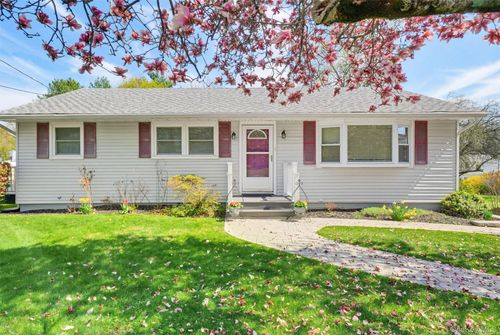 12 Reservoir Rd, Highland, NY, 12528-1504 | Card Image