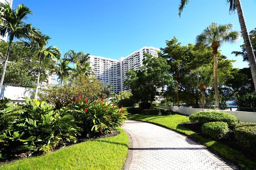 1416-600 Three Islands Blvd, Hallandale Beach, FL, 33009-2850 | Card Image