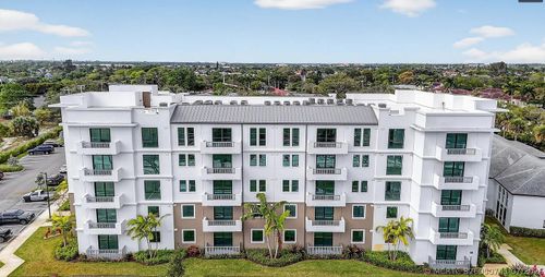 350-302-100 W Hidden Valley Blvd, Boca Raton, FL, 33487-1554 | Card Image