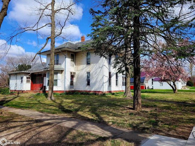 202 N West St, House other with 4 bedrooms, 2 bathrooms and null parking in Sigourney IA | Image 57