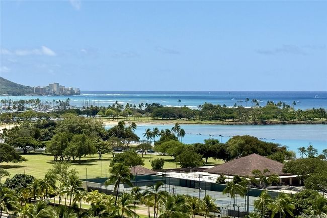 APT-1001 - 1108 Auahi St, Condo with 3 bedrooms, 3 bathrooms and 2 parking in Honolulu HI | Image 5