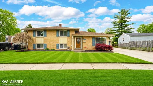 43430 Gainsley Dr, Sterling Heights, MI, 48313-1851 | Card Image