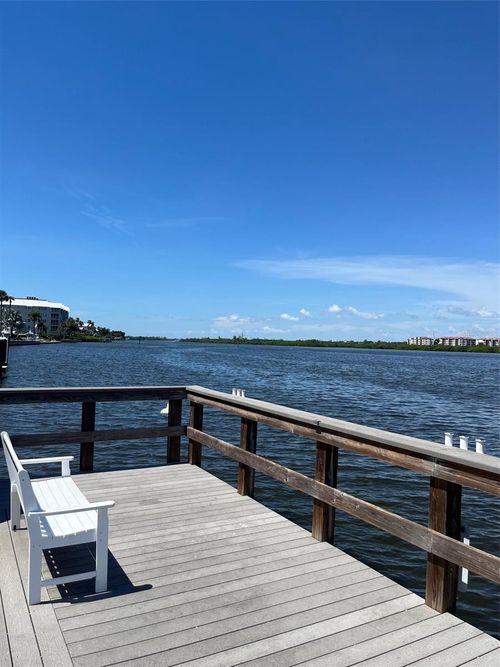 20e-5955 Midnight Pass Rd, SARASOTA, FL, 34242-8707 | Card Image