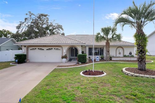 8158 Winding Oak Ln, SPRING HILL, FL, 34606-6933 | Card Image