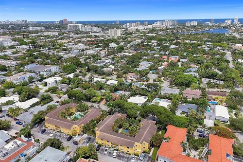 d-729 Ne 16th Ave, Fort Lauderdale, FL, 33304-2904 | Card Image