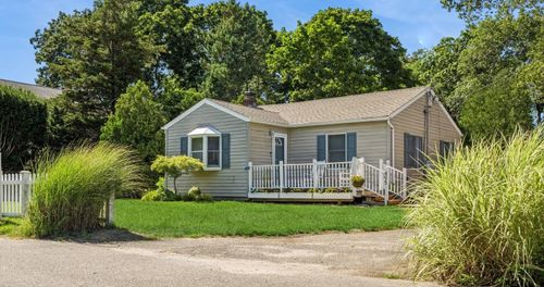front-house-495 Riley Avenue, Southold, NY, 11952 | Card Image