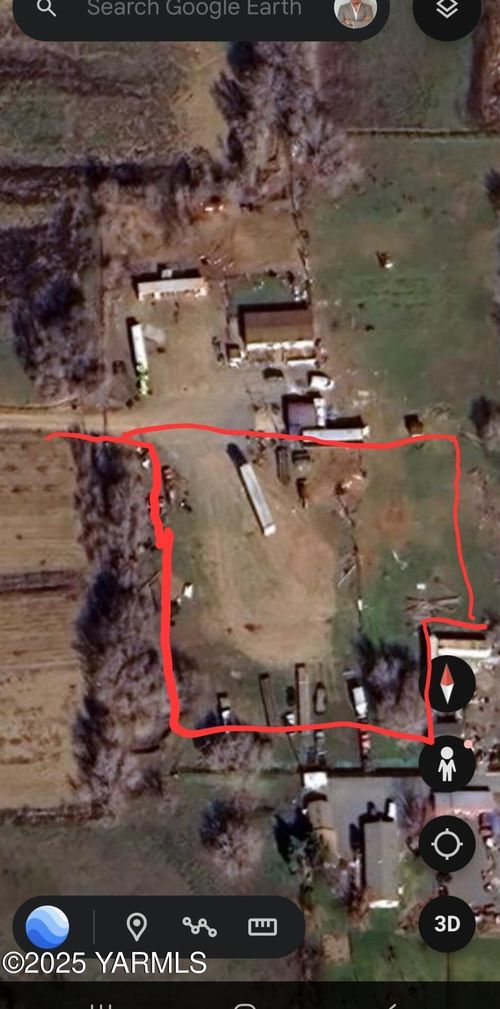 260 Truck Garden Ln, Wapato, WA, 98951-9430 | Card Image