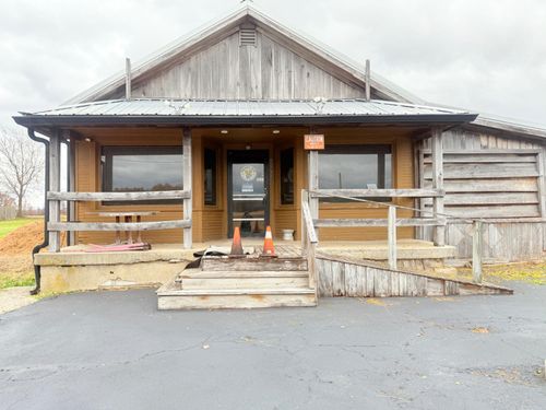 8782 N Us 421, Madison, IN, 47250-9528 | Card Image