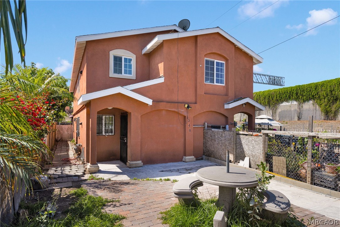 Residential Lease in Los Angeles 3