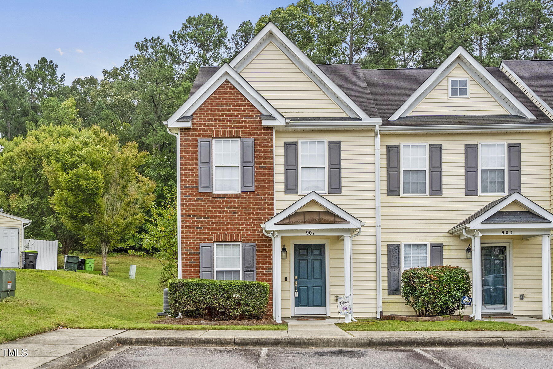 Savin Lndg, Knightdale, NC 27545