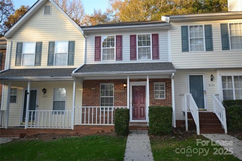 8123 Circle Tree Ln, Charlotte, NC, 28277-8887 | Card Image
