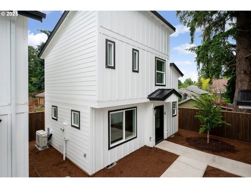 4-4103 Se Olsen St, Milwaukie, OR, 97222-5750 | Card Image