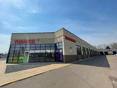 2525 White Bear Ave N, Maplewood, MN, 55109-5143 | Card Image