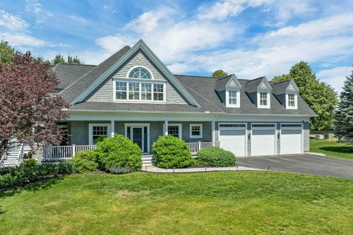 20 Brigham Ln, Portsmouth, NH, 03801-8431 | Card Image