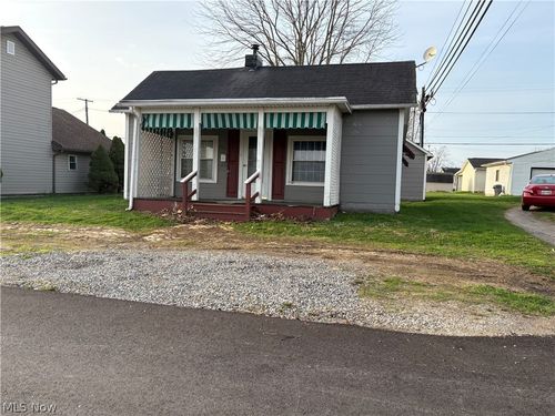 237 Race Ave, Byesville, OH, 43723-1227 | Card Image