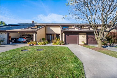 3-32469 Jefferson Dr, Solon, OH, 44139-4820 | Card Image