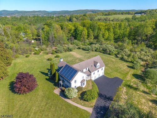 37 Woodland Heights Cir, Glen Gardner, NJ, 08826-3149 | Card Image