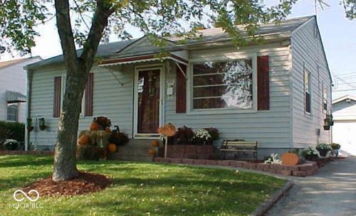 416 Byland Dr, Beech Grove, IN, 46107-2039 | Card Image