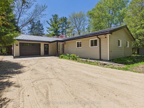 375 Lake Range Dr, Kincardine, ON, N2Z2X3 | Card Image
