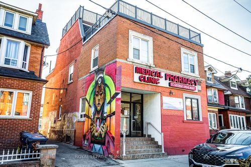 567 Bathurst St, Toronto, ON, M5S2P8 | Card Image